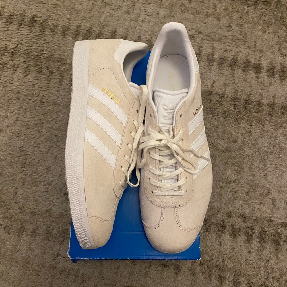 Adidas Men's Beige Gazelle Sneakers